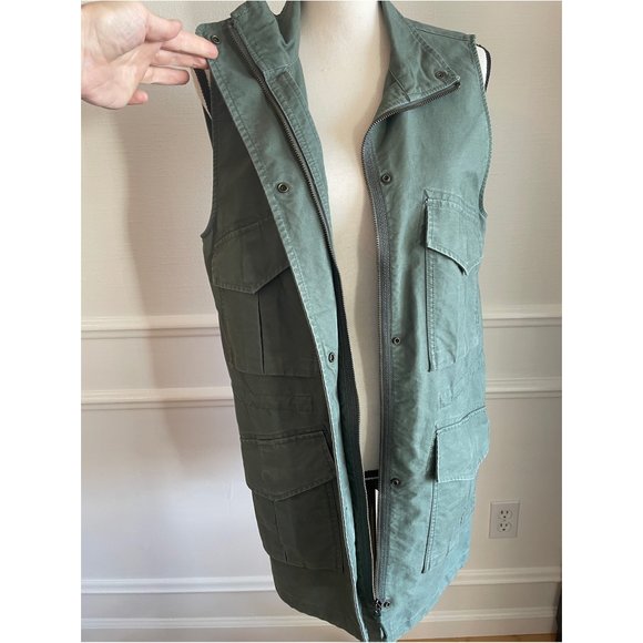 Abercrombie & Fitch Utility Vest - Picture 3 of 12